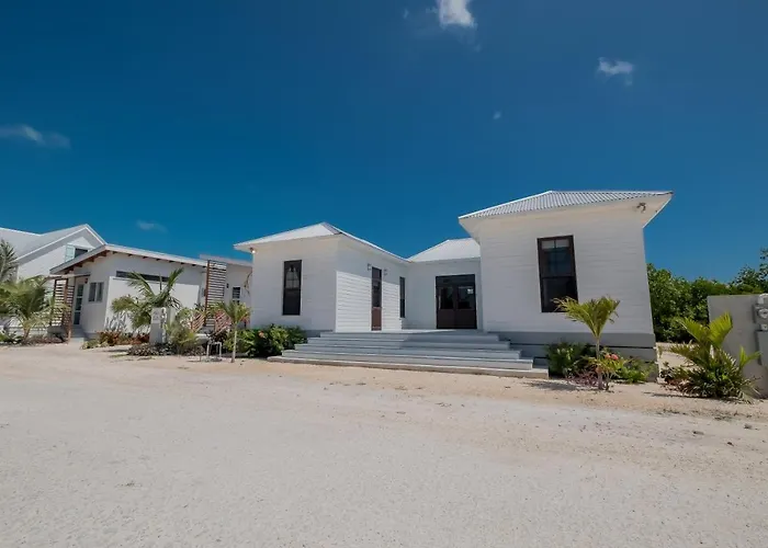 Caribbean Vacation And The Poolclub At Mahogany! Holiday home *