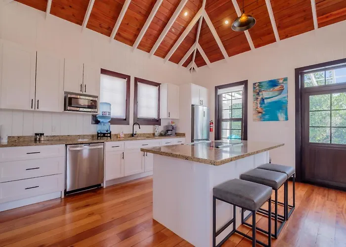 Holiday home Caribbean Vacation And The Poolclub At Mahogany! *